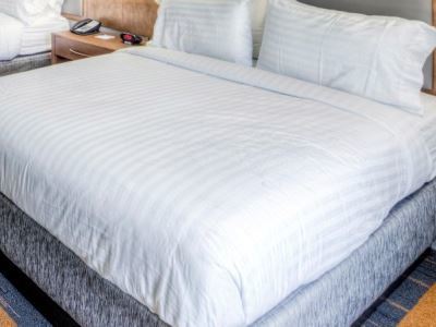 Holiday Inn Express & Suites Cleveland/Westlake By Ihg Hotel Westlake