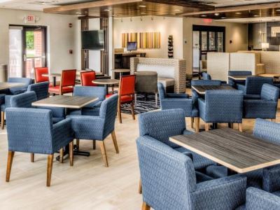 Holiday Inn Express & Suites Cleveland/Westlake By Ihg Hotel