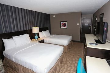 Holiday Inn Express & Suites Cleveland/Westlake By Ihg Westlake
